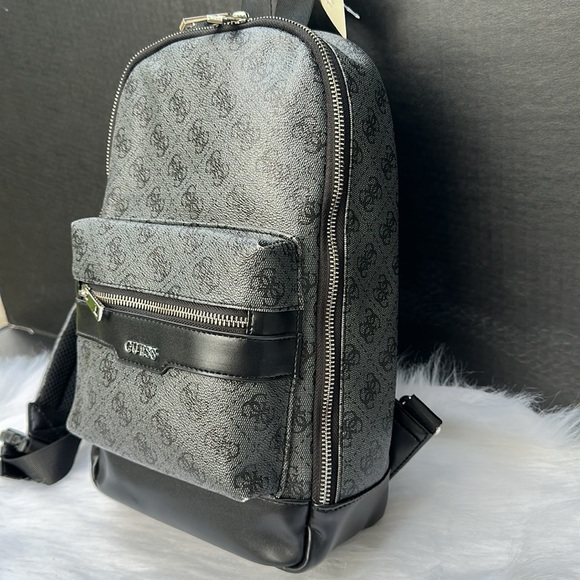 New GUESS Men’s Bag - Picture 4 of 13